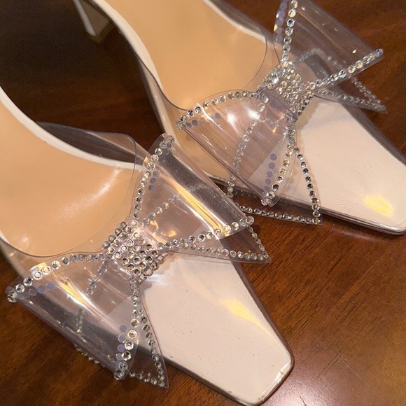 NWT‼️ NALEBE Dimante Mule in PVC Crystal Bow clear heels! Exquisite! - Picture 8 of 15